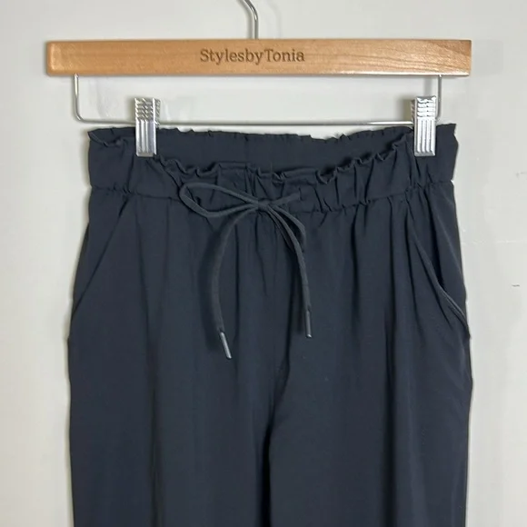 Lululemon Keep Moving Jogger Black High Rise Relaxed Fit Stretch Pockets Sz 4 - Picture 5 of 14